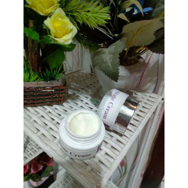 Cream Lipatan Nezma By Rmc