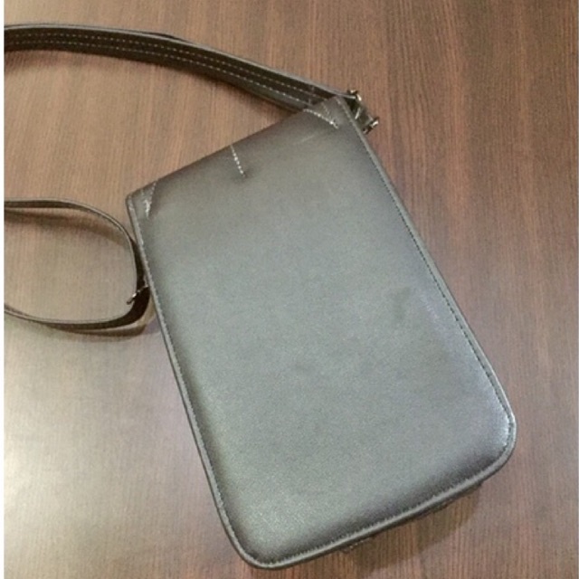 tas selempang wanita remaja model berdiri tali panjang bisa di sesuaikan bahan kulit sintets lokal #tas #tasanakremaja #tascewek #taswanita #tasanak #taskeren