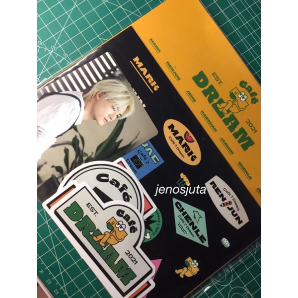 nct dream cafe merch luggage sticker jeno ver pc photocard