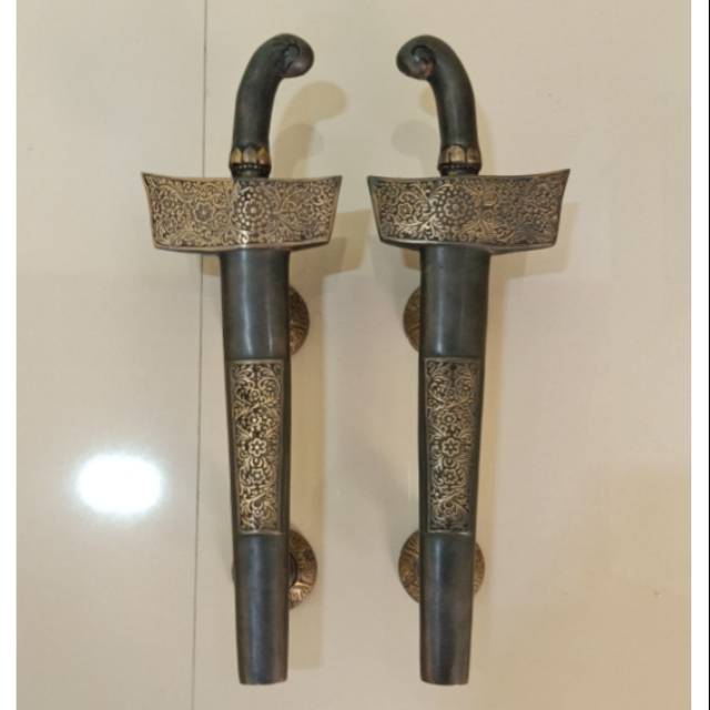 Handle pintu / gagang pintu motif keris 60cm kuningan