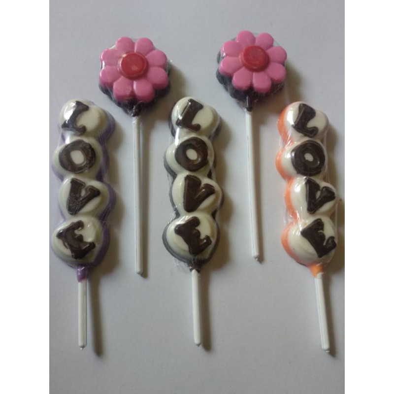 

coklat karakter lolipop love susun