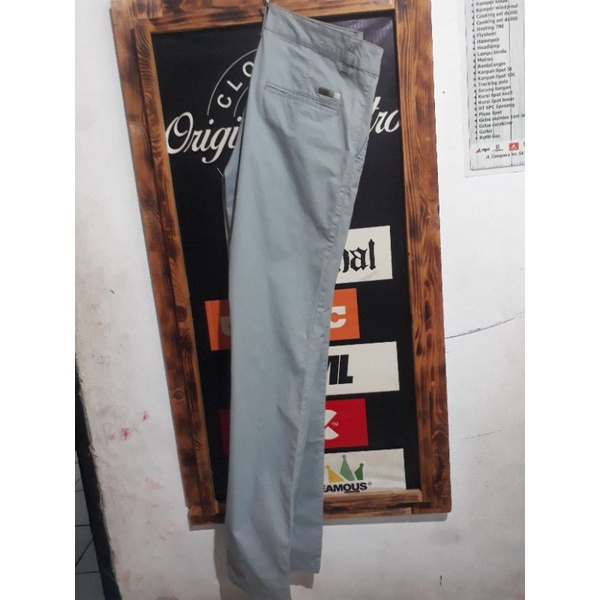 celana chino screamous