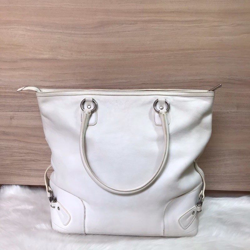 Authentic Preloved Tas Burberry Bag White