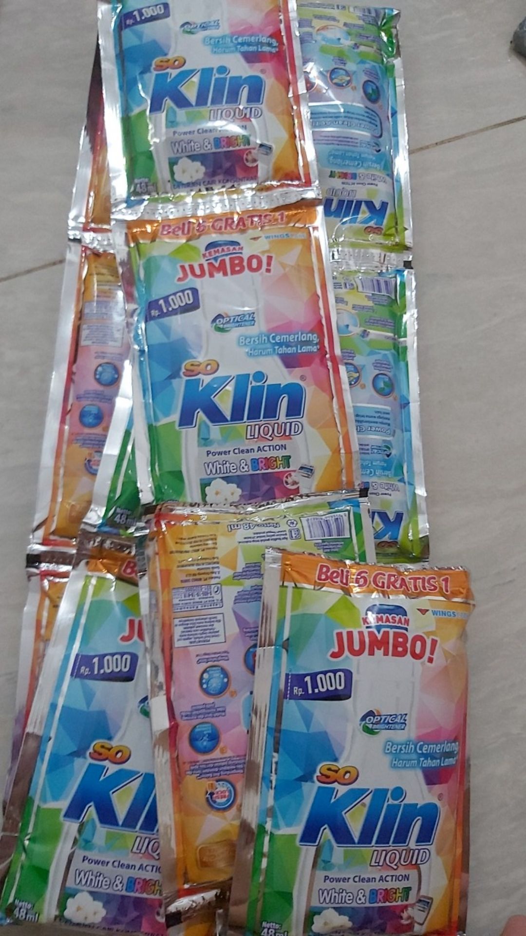 So Klin Liquid 45 Ml White & Bright Kemasan Jumbo - Renceng Isi 14 Sachet