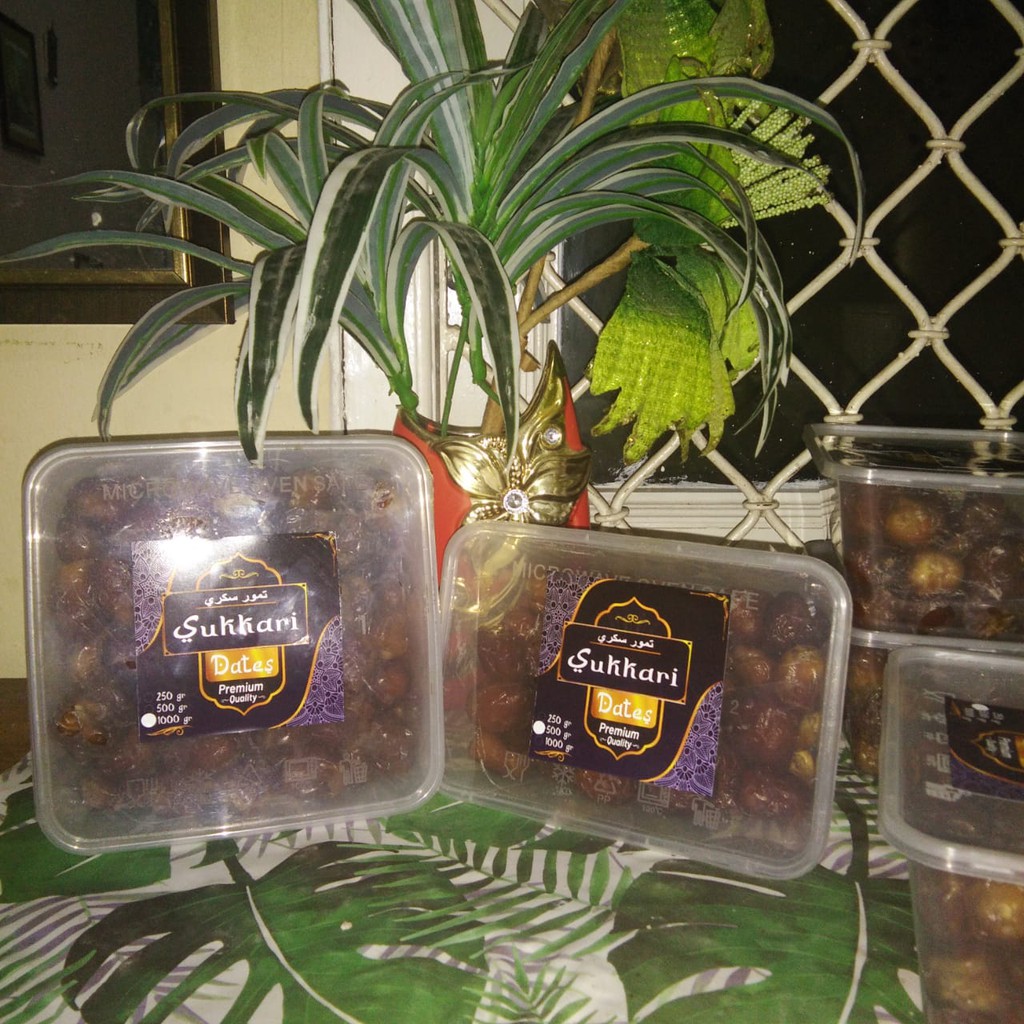 

KURMA SUKKARI DATES Premium Quality