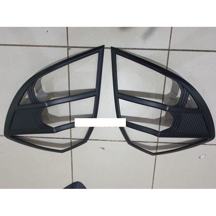 Garnish Lampu Belakang List Garnis All New Jazz 2012 - 2013