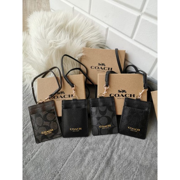 

GANTUNGAN ID CARD COACH FREE BOX DAN PAPERBAG
