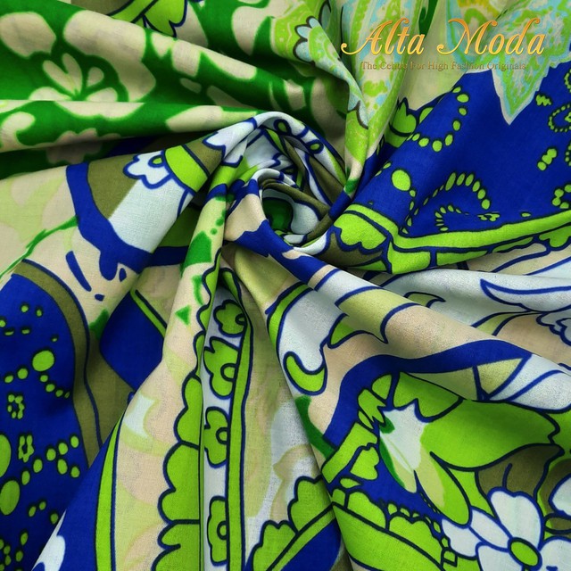 

Alta Moda Katun Voile Abstract Paisley Hijau Biru (1M)