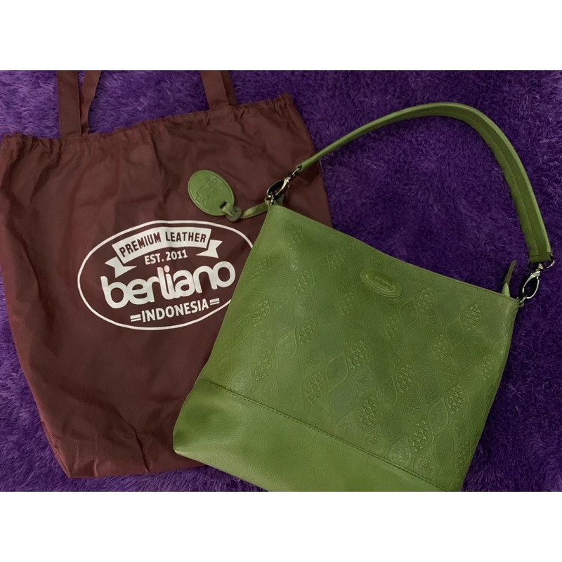 Berliano New Boxy Olive Sidodrajad Preloved