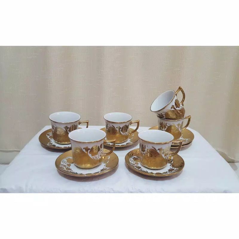 Cangkir Set Fiori Gold / Tea Set Fiori Emas