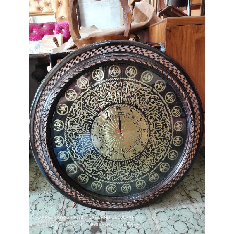 jam dinding kaligrafi cantik mebel Jepara