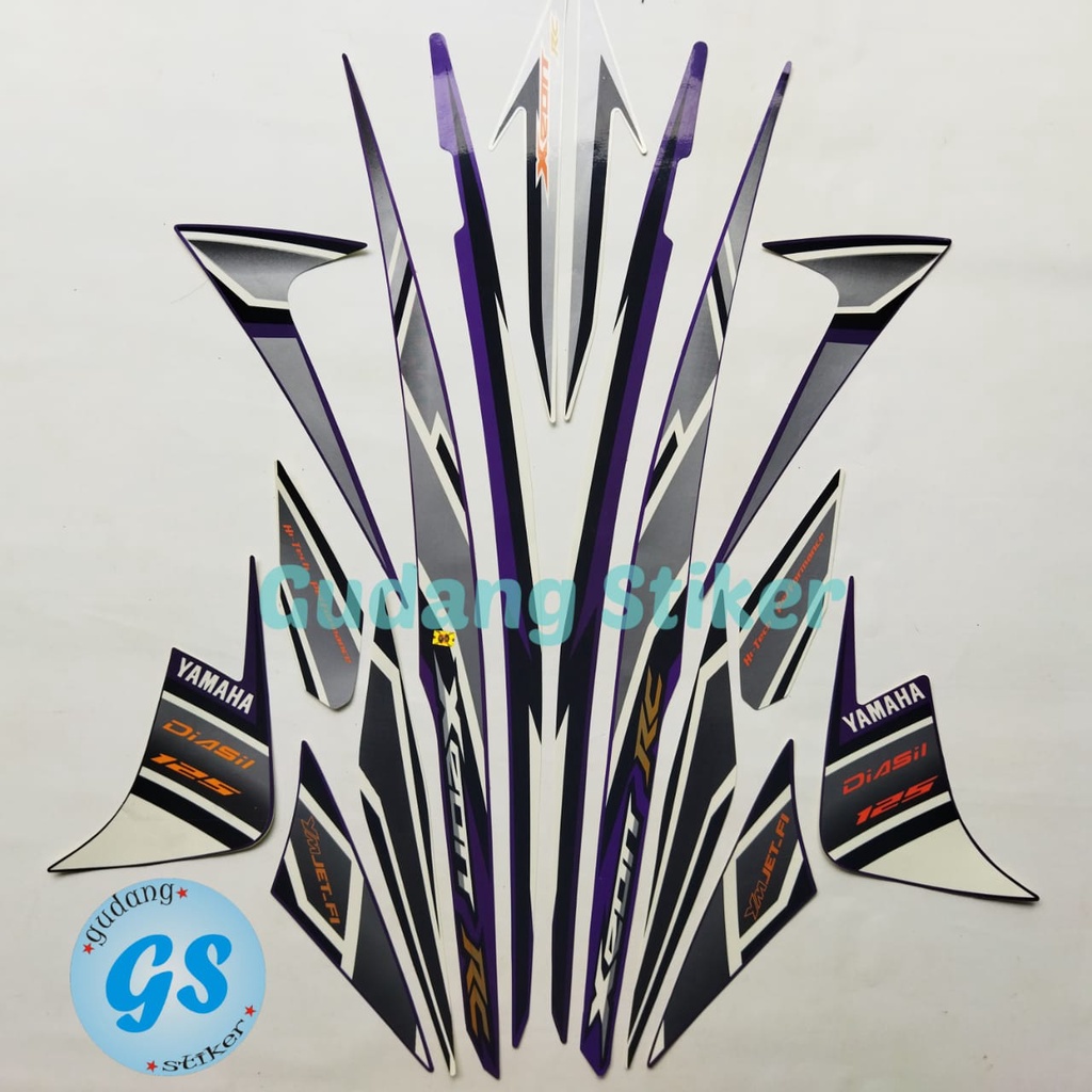 sticker striping motor yamaha xeon rc 125 2013 ungu