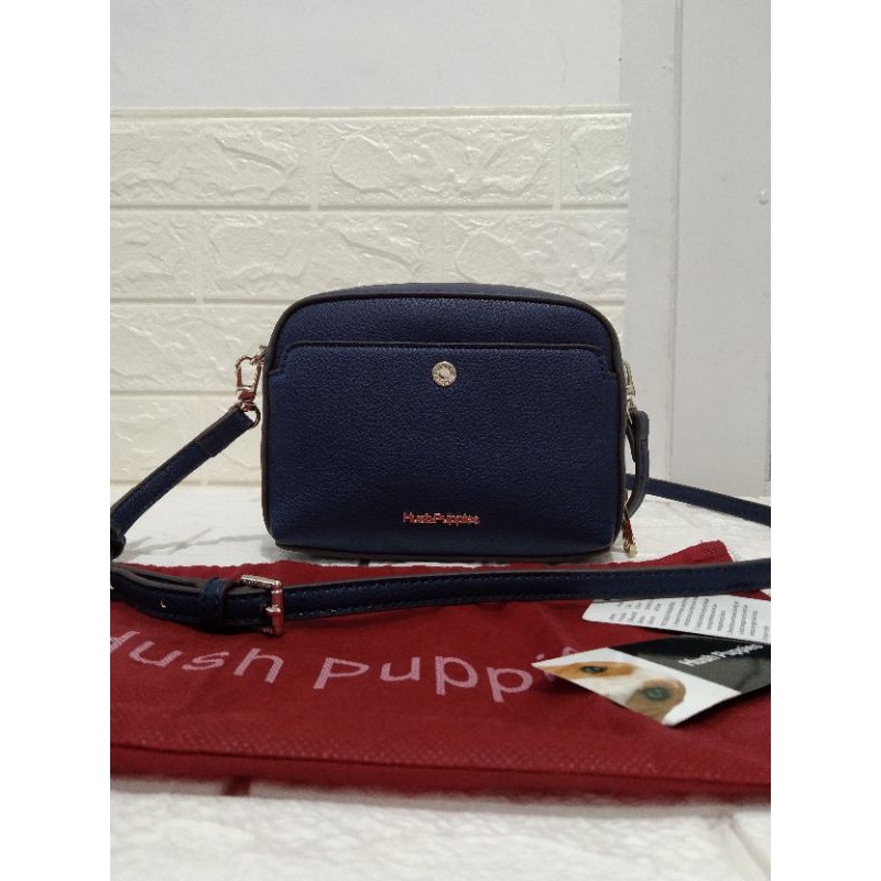 Preloved Tas Hush Puppies Torry Sling Bag
