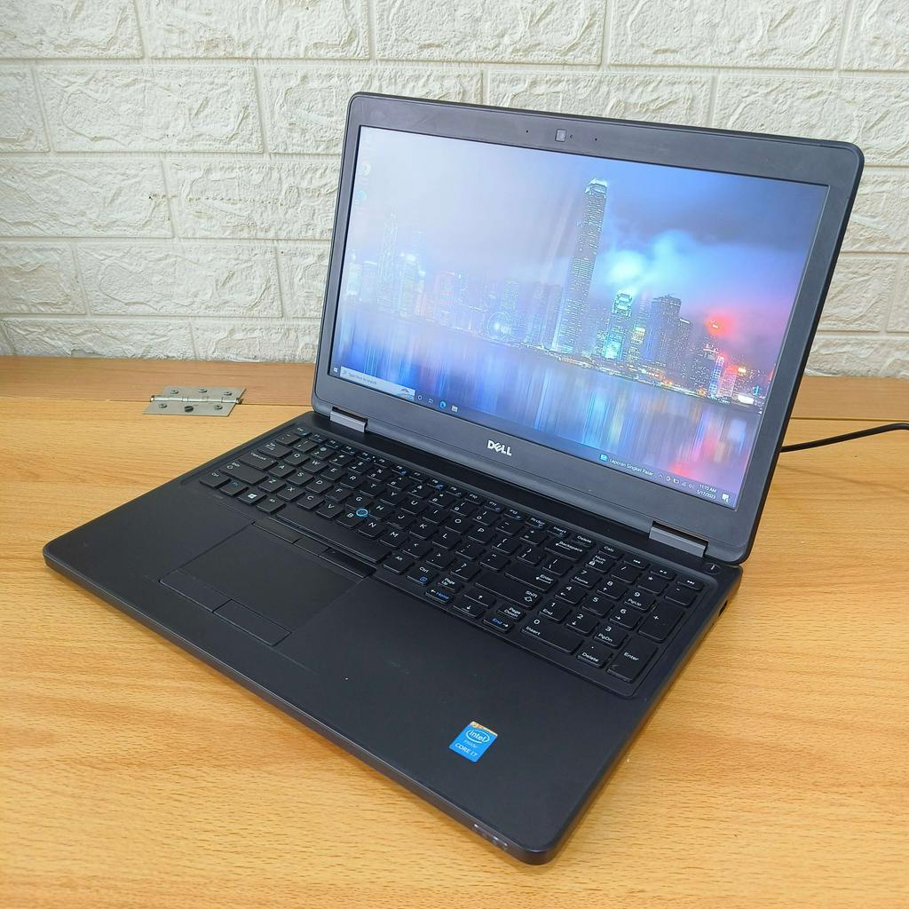 Laptop Dell Latitude E5550 Core i7 Gen 5 RAM 8GB SSD 256GB Murah