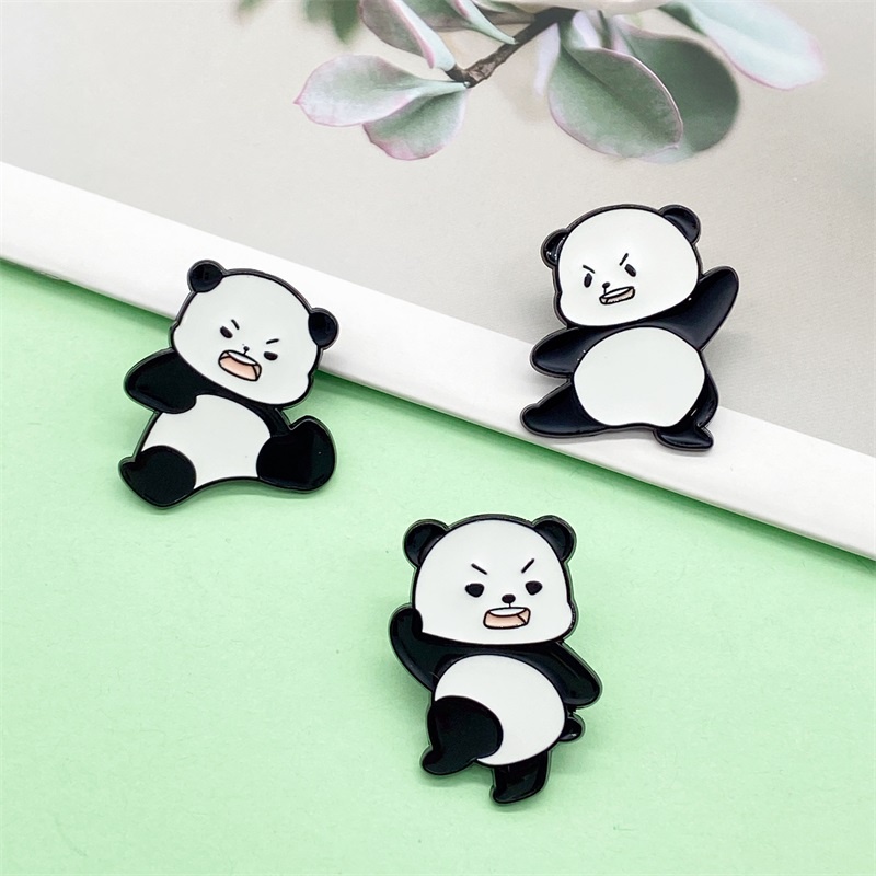 Bros Pin Enamel Bentuk Kartun Panda Kung Fu Untuk Hadiah