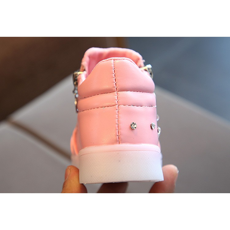 (COD) MetaCollections Size 26-35 Sepatu Lembut dengan Lampu LED Berlian / Sepatu Anak Casual Import Usia 1-8 Tahun  MTK199