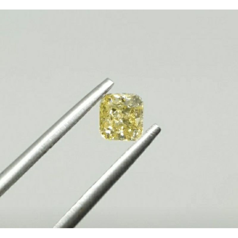 Berlian Banjar asli Natural 0.51 Ct Fancy Yellow