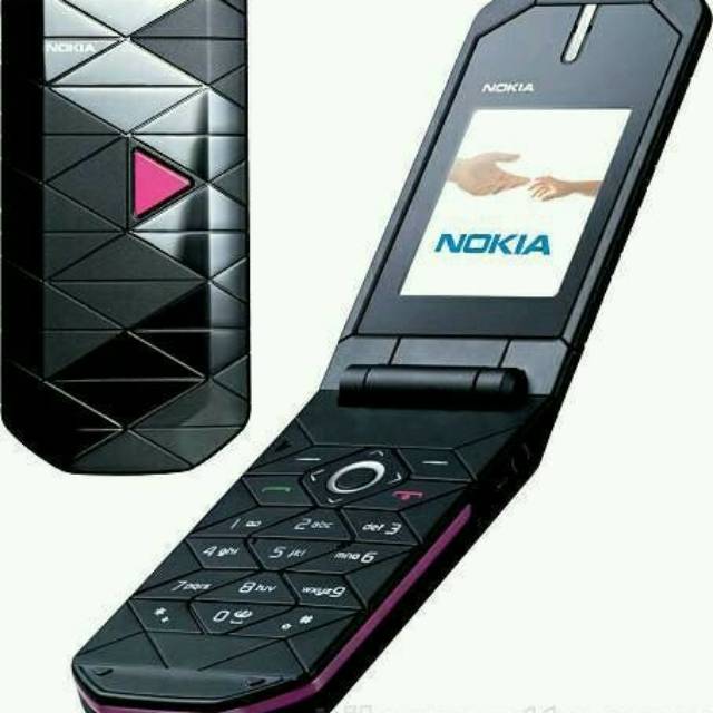 Handphone LIPAT Nokia 7070 warna pink