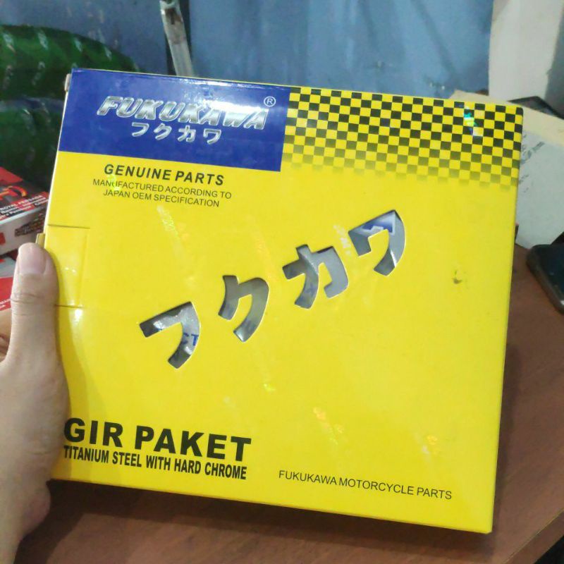 Gear Set Gir Set Rantai Roda Suzuki Smash Fukukawa Baja Titanium Steel Asli Hologram Berkualitas