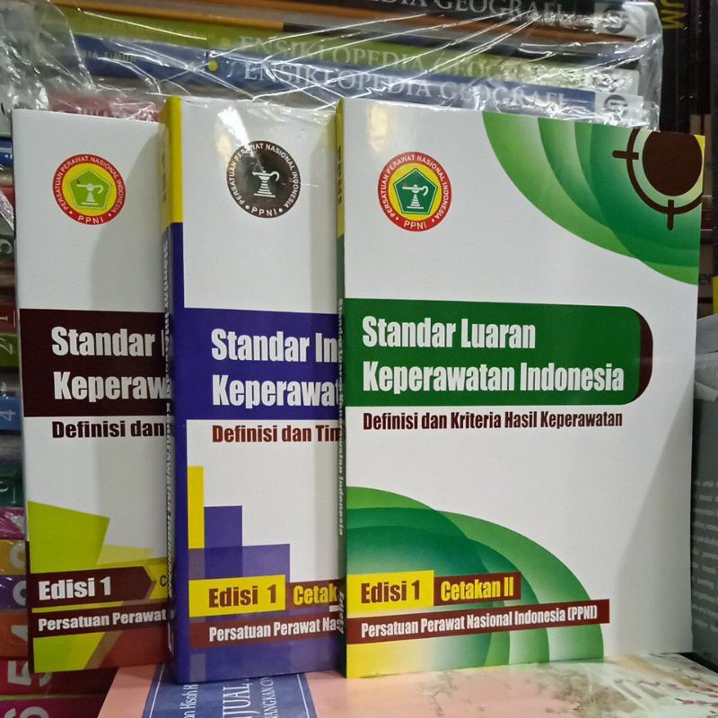 1 Paket Buku Keperawatan (SIKI, SDKI, SLKI)