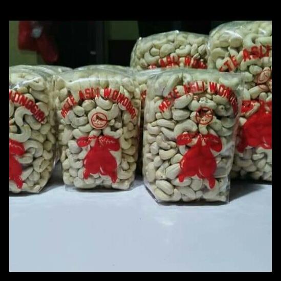 

DISKON TERBATAS !!! KACANG MEDE MENTAH 1KG MENTE WONOGIRI TERLARIS