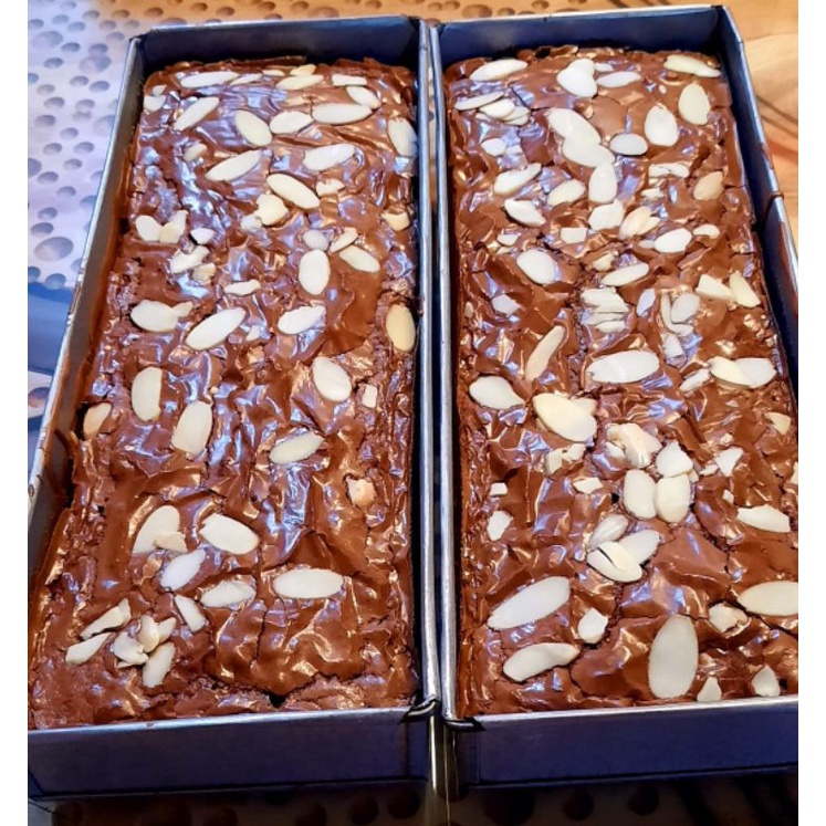 

brownies panggang almond