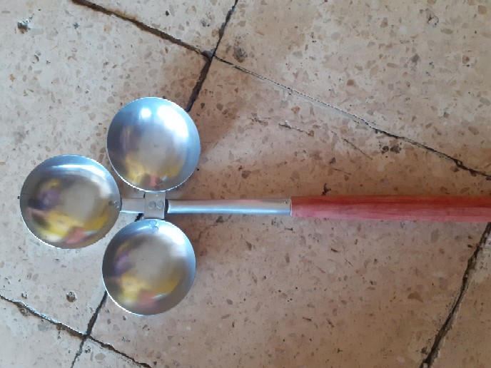 Cetakan Spatula Bakwan Sutil Bakwan Gorengan Cetakan Ote-ote Weci Anti Lengket Murah 3 Lubang