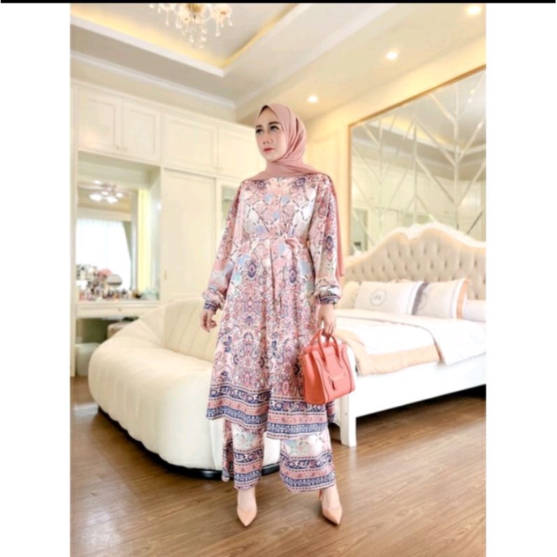 Mahalini set by kittyshopgirls-Pink