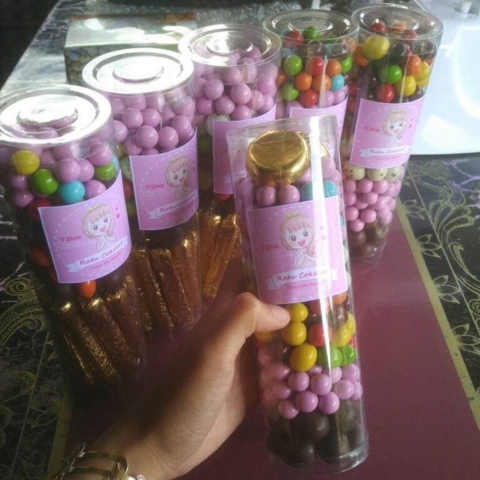 

Coklat Tabung -+250gr / Coklat Kiloan / Lagie / Parsel Lebaran Murah