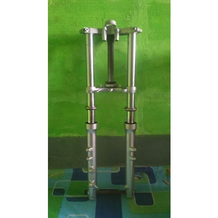 SHOK DEPAN SET SEGITIGA NINJA R/SS COPOTAN