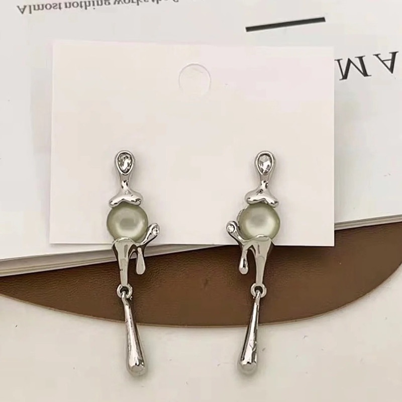 Anting Bentuk Waterdrop Bahan Metal Gaya Harajuku