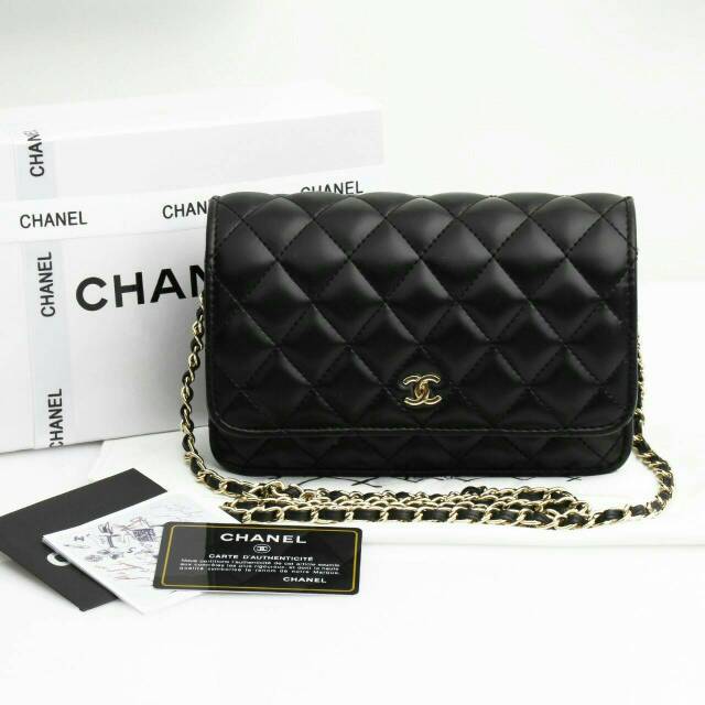 Chanel WOC 9550
