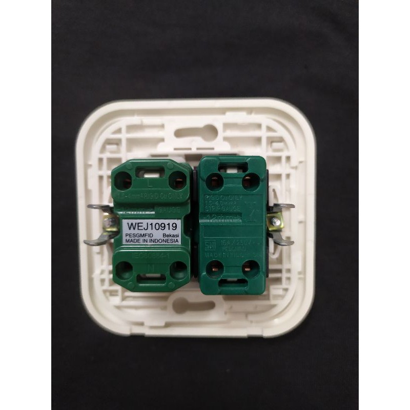 Panasonic Saklar Engkel Stop Kontak / Panasonic engkel stopkontak