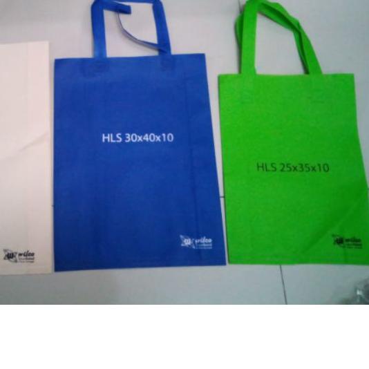 

Goodiebag hampers polos 38x45 (isi12pcs)
