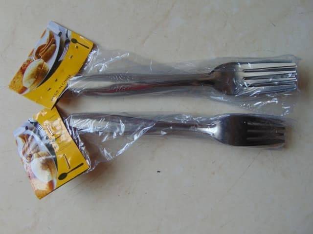 GARPU MAKAN STAINLESS ISI 12 PCS ( 1 LUSIN )