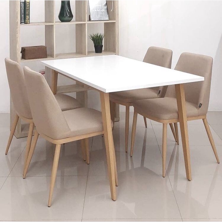 Medford set meja makan 4 kursi