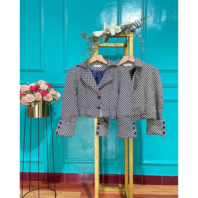 Cropped Blazer Premium