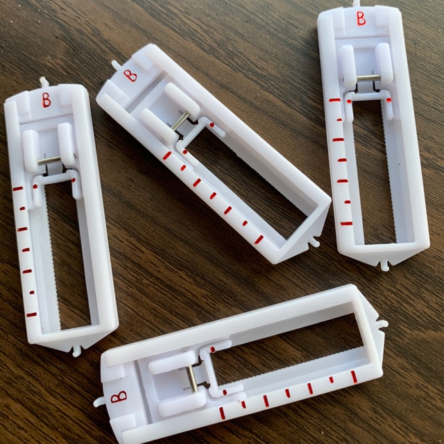 SEPATU LUBANG KANCING 4 LANGKAH MESIN PORTABLE