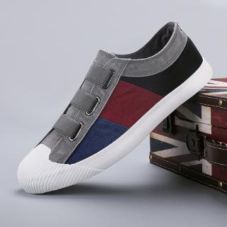  Sepatu  Sneakers Casual Pria Model Vintage Bahan Kanvas  