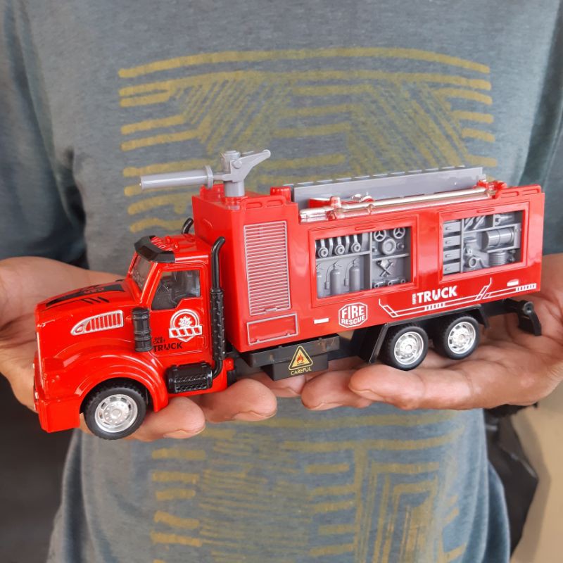 Diecast Truck Pemadam Kebakaran Alloy Mainan Miniatur Mobil Truk Fire