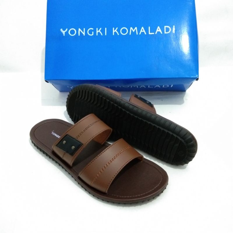 Sandal yongki komaladi pria casual terbaru