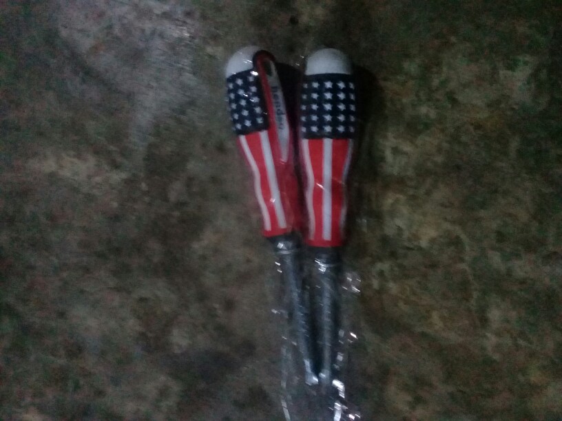 Obeng Bolak Balik Plus Minus Treker- Obeng Gagang Karet Bolak Balik Usa