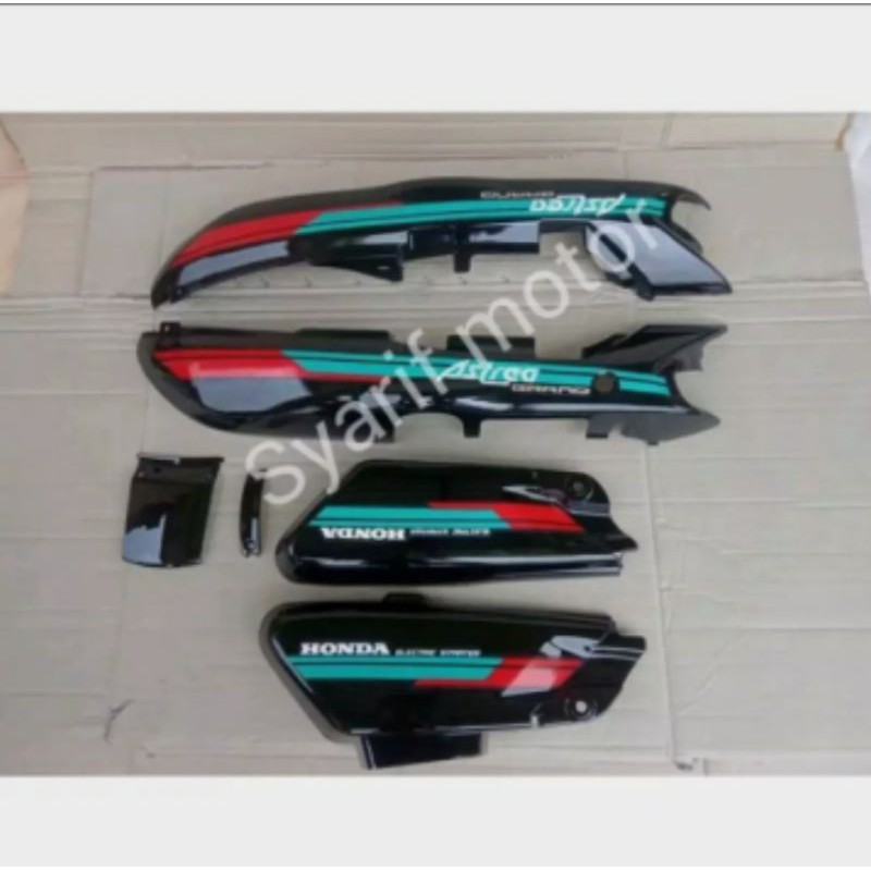Cover motor Body astrea grand sabit bersetrip