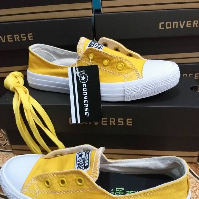 Sepatu sneakers ct kuning wanita