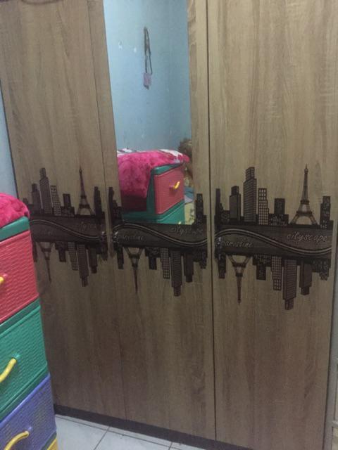 Lemari Pakaian 3 Pintu Cermin Lpp 32 P