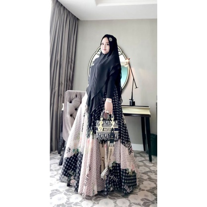KARTIKA BY LAILA GHANI