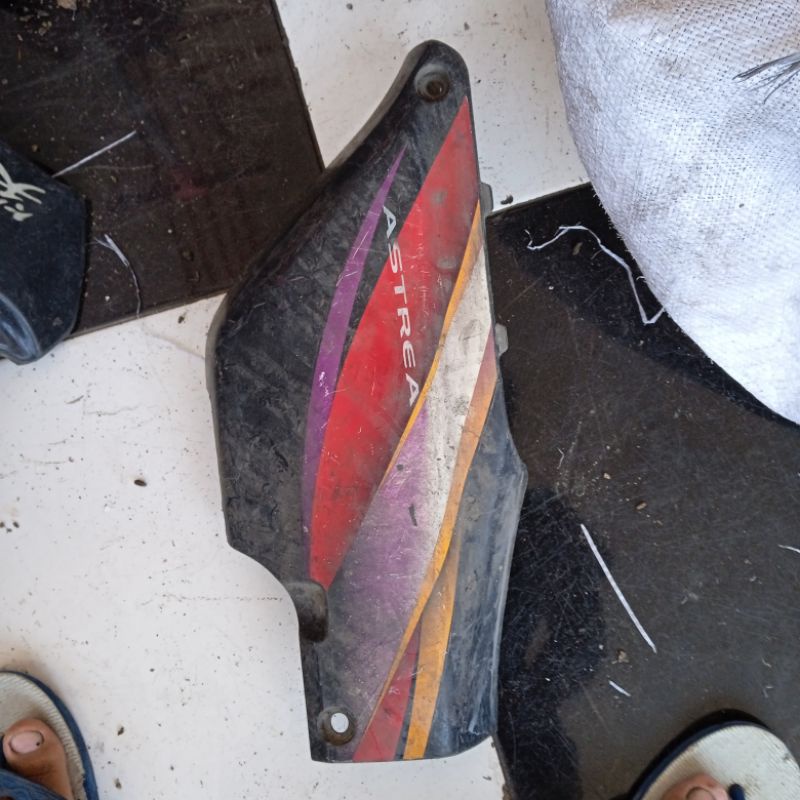 body samping aki supra x lama ori