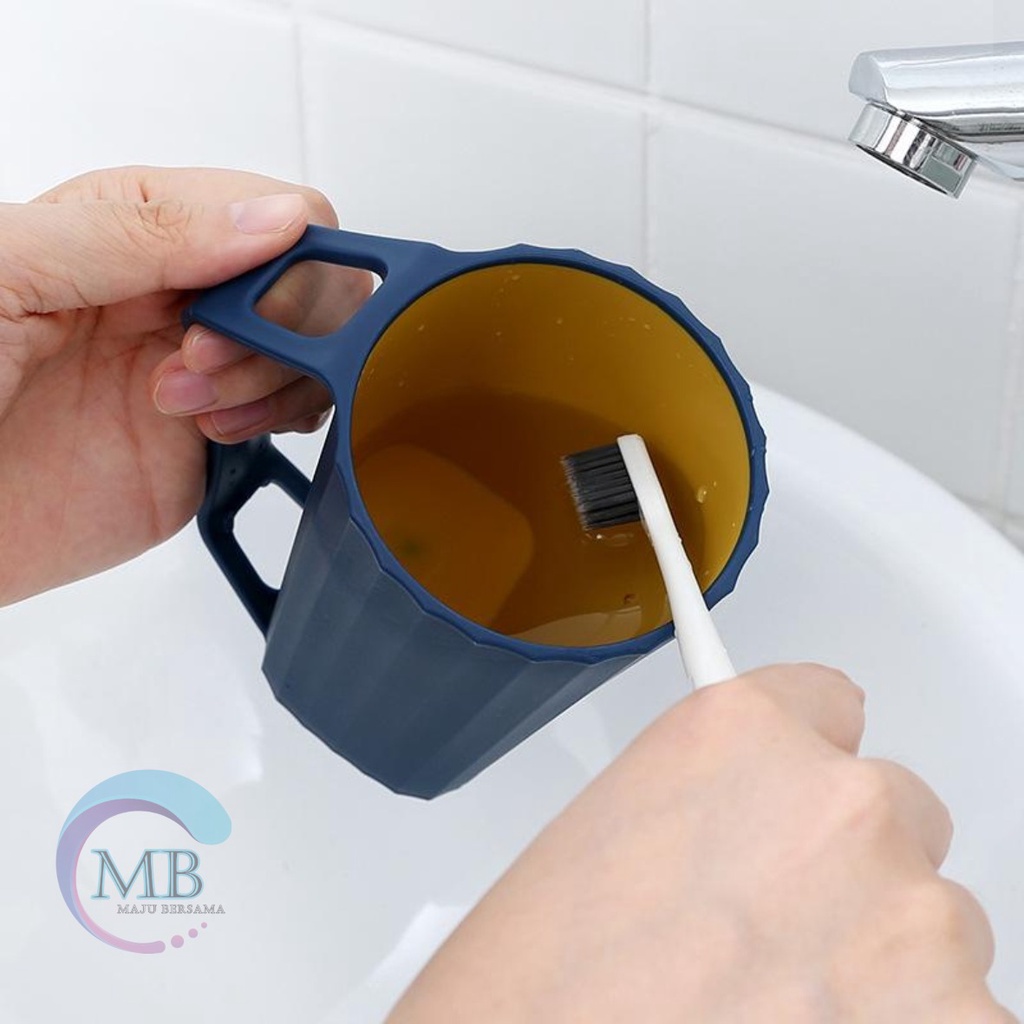 RT54 gelas cangkir mug kumur tempat sikat gigi pasta gigi odol kamar mandi  dengan pegangan MB2674