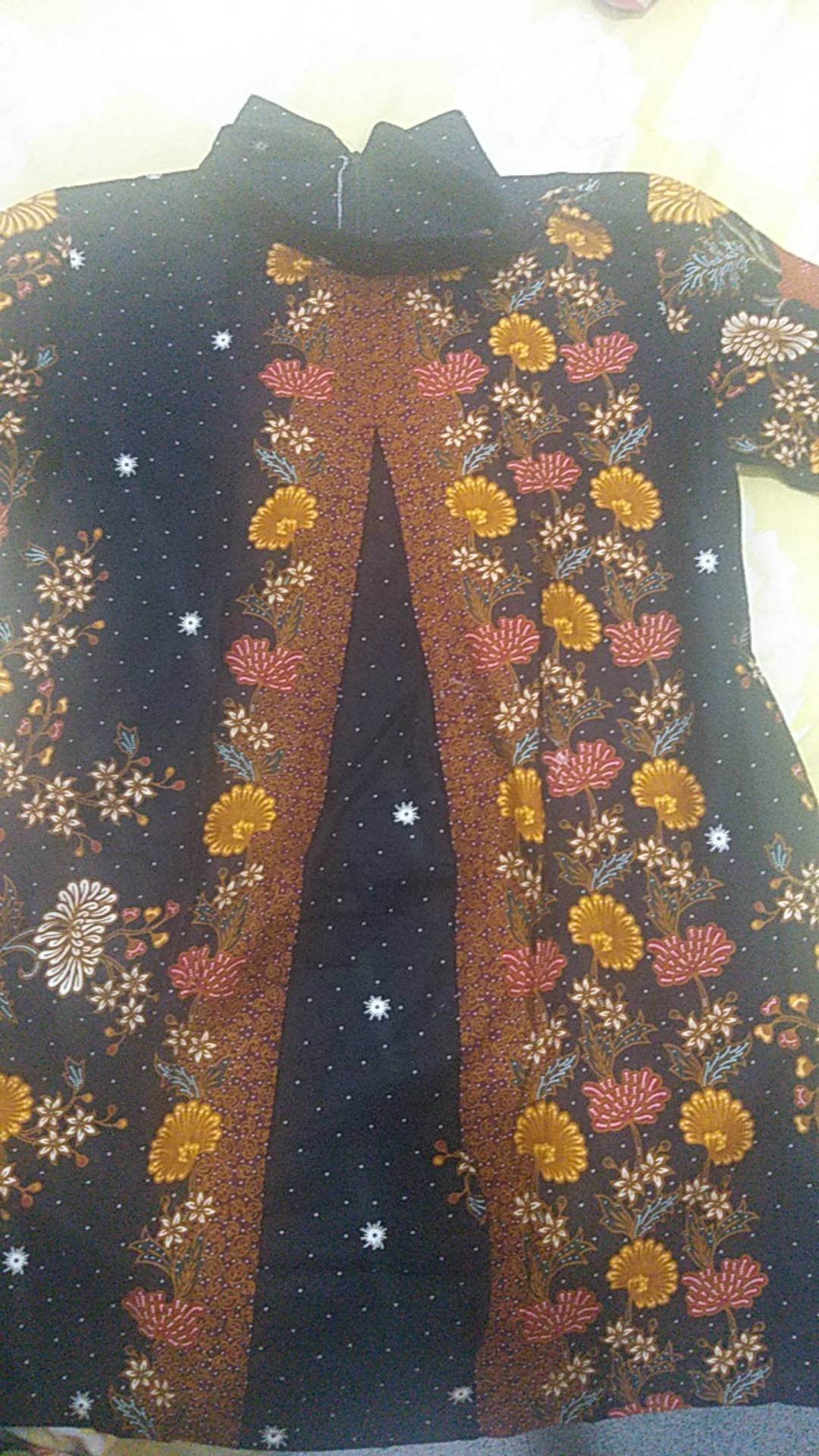 Grosir Terlaris Genes Jelita Tunic Navbor Yelbor Whitbor Creambor Tunik Batik Modern Hrb060