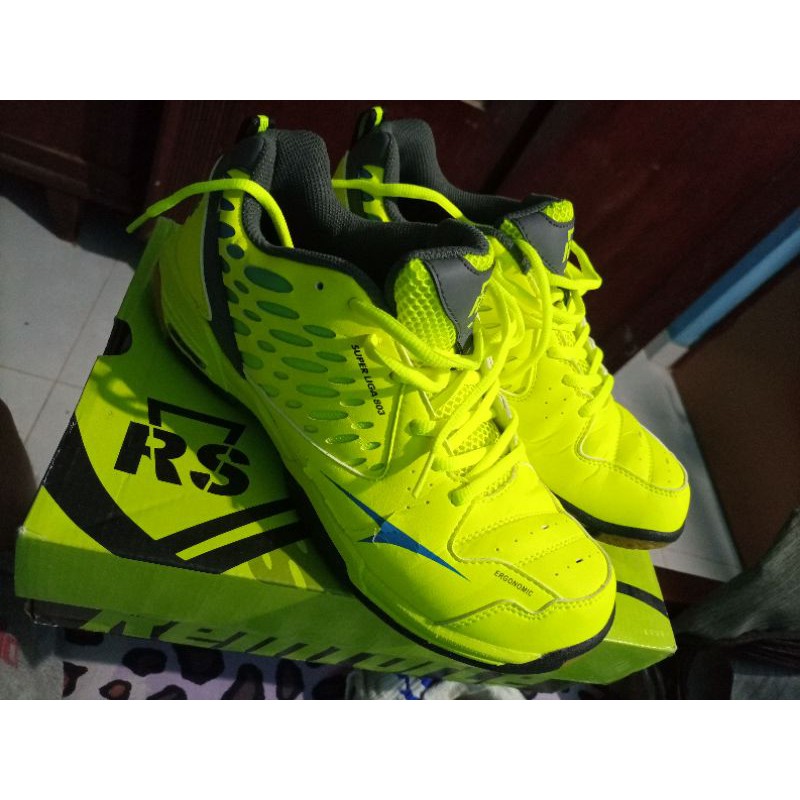 Sepatu Badminton RS Superliga 803